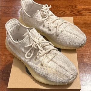 Yeezy Boost 350 v2